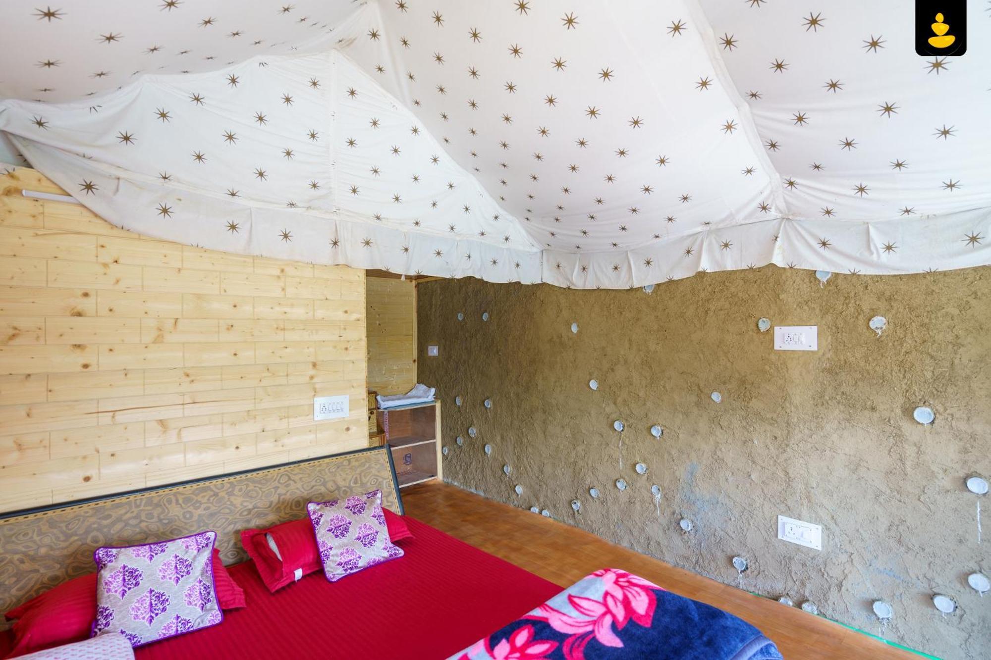 The Monk Campsite By Livingstone Kalpa Exterior foto